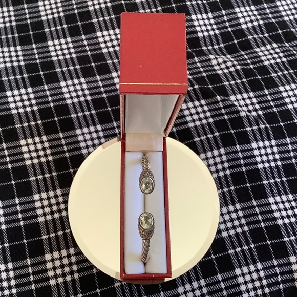 Stunning 925 Green Amethyst Hinged Bangle - Picture 2 of 8